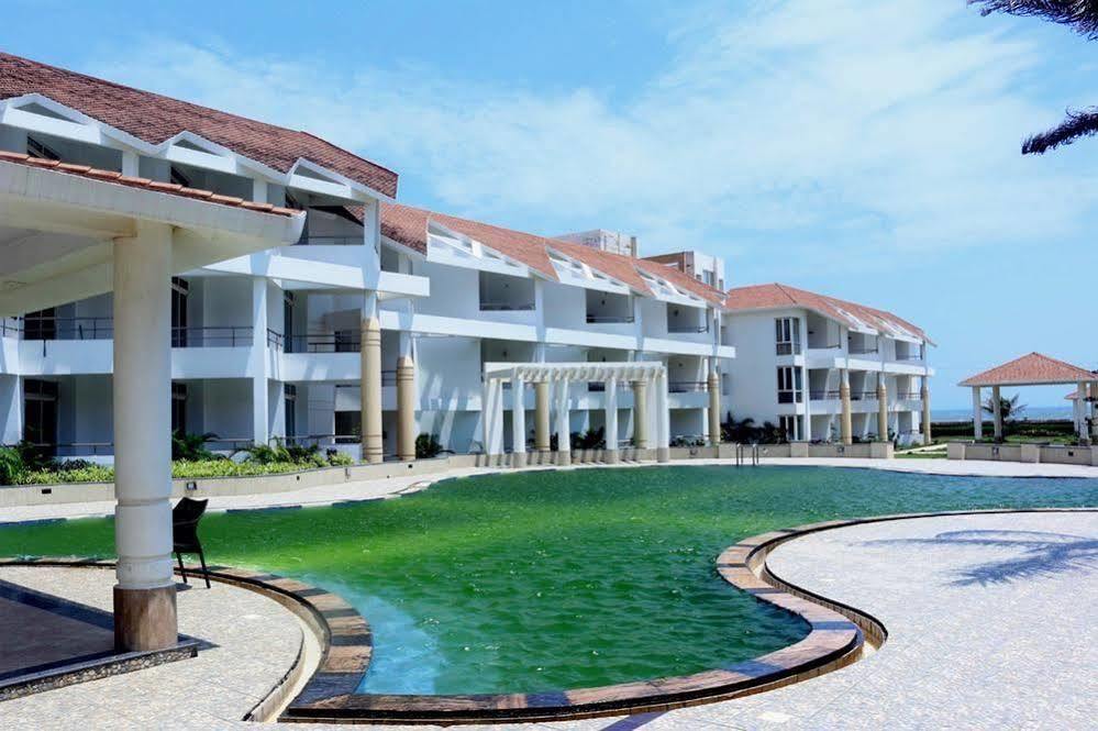 Oyo Premium Ocean Puri